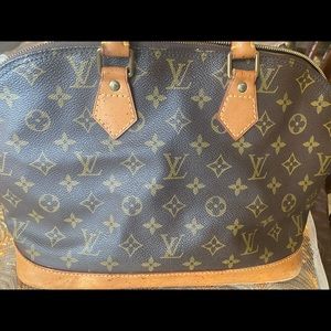 Authentic Louis Vuitton alma pm vintage bag